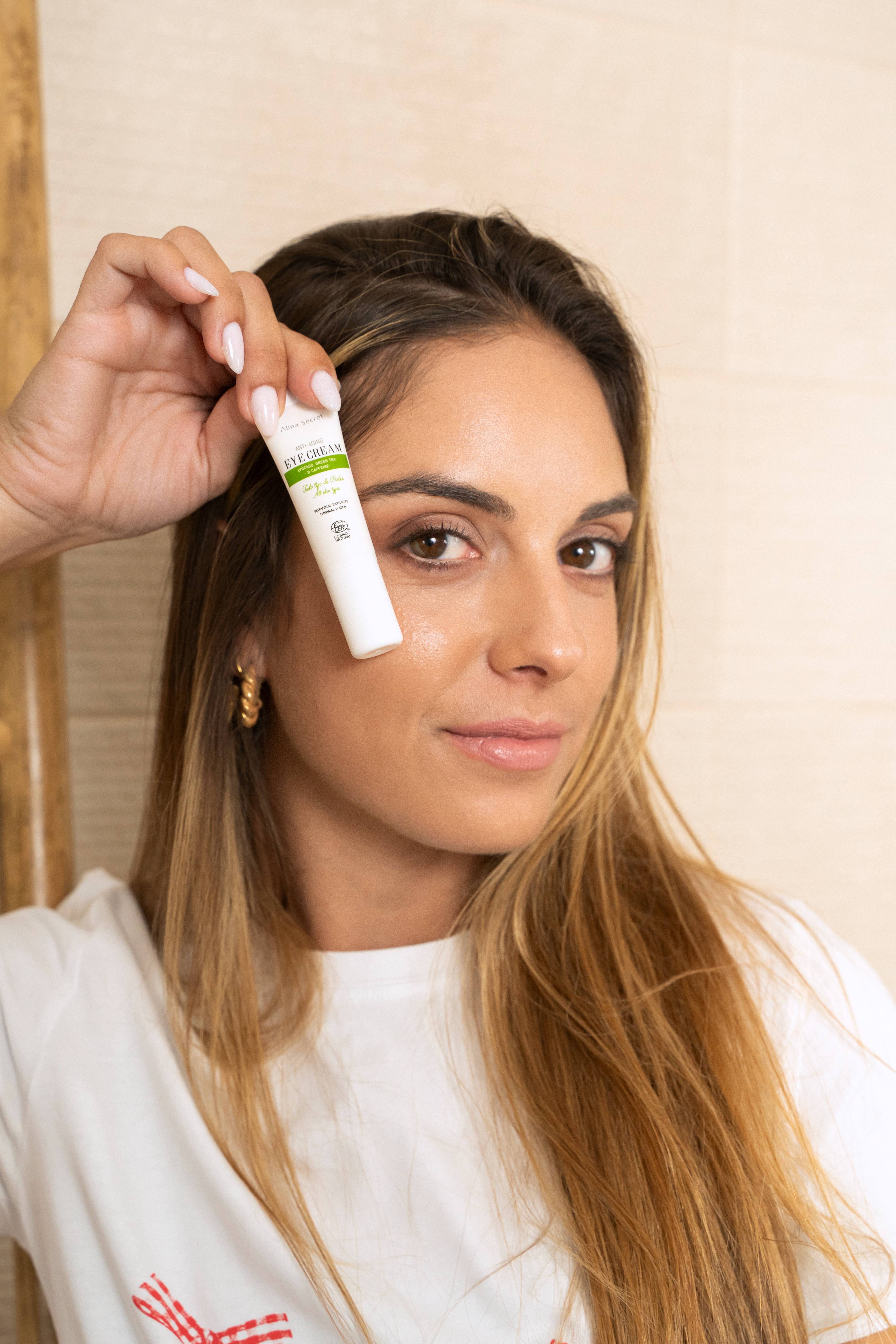 Contorno de Ojos Aguacate y Cafeína Formato Viaje 10ml | Alma Secret
