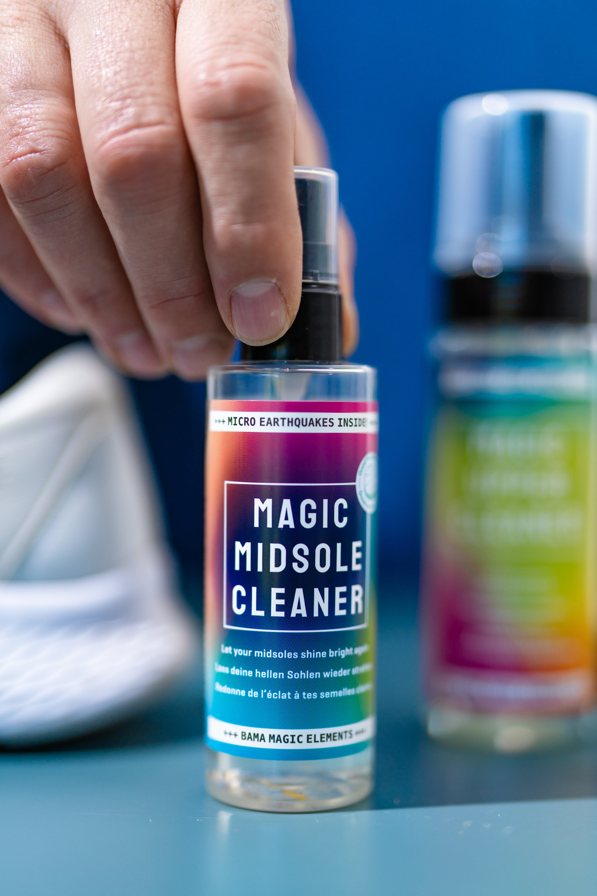 Limpiador de Zapatillas (suelas y entre suelas) - KIT Magic Cleaner 100 ml + Esponja