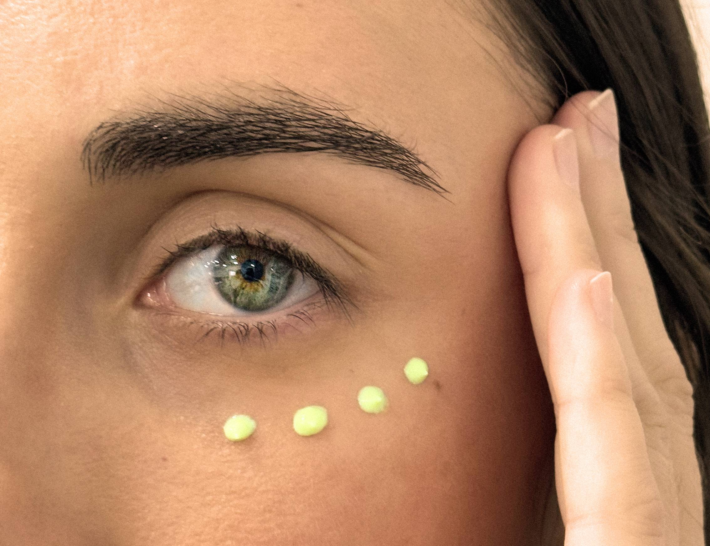 Contorno de Ojos con Retinal 0,05% y Bakuchiol | Antiarrugas | Alma Secret 10ml