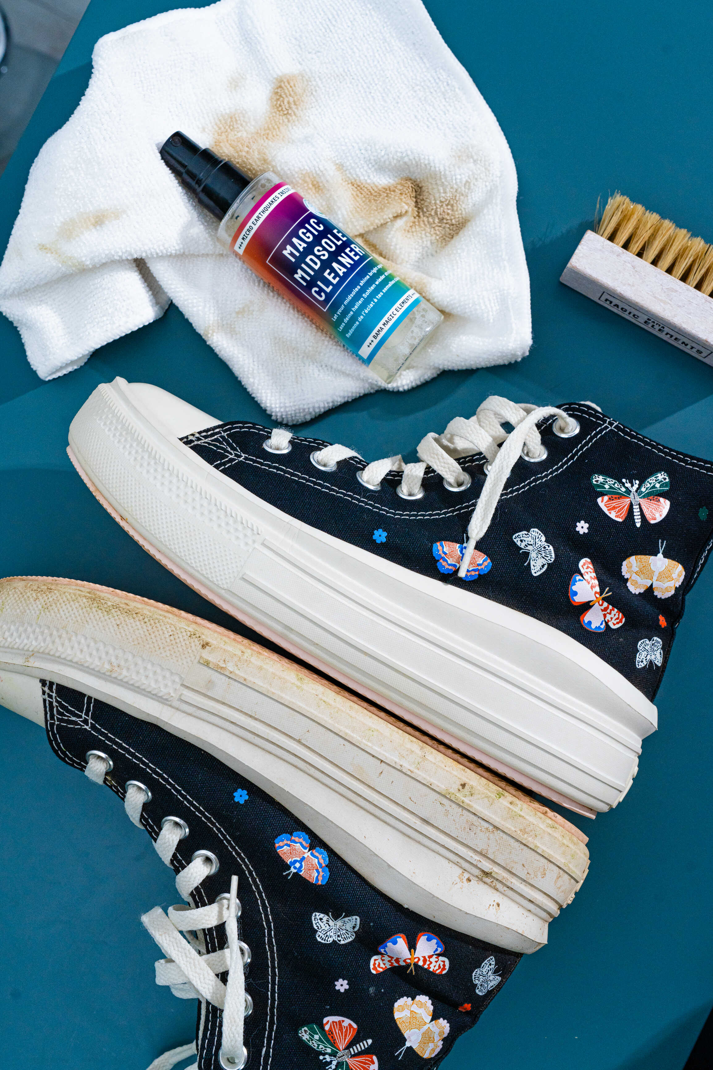 Limpiador de Zapatillas (suelas y entre suelas) - KIT Magic Cleaner 100 ml + Esponja