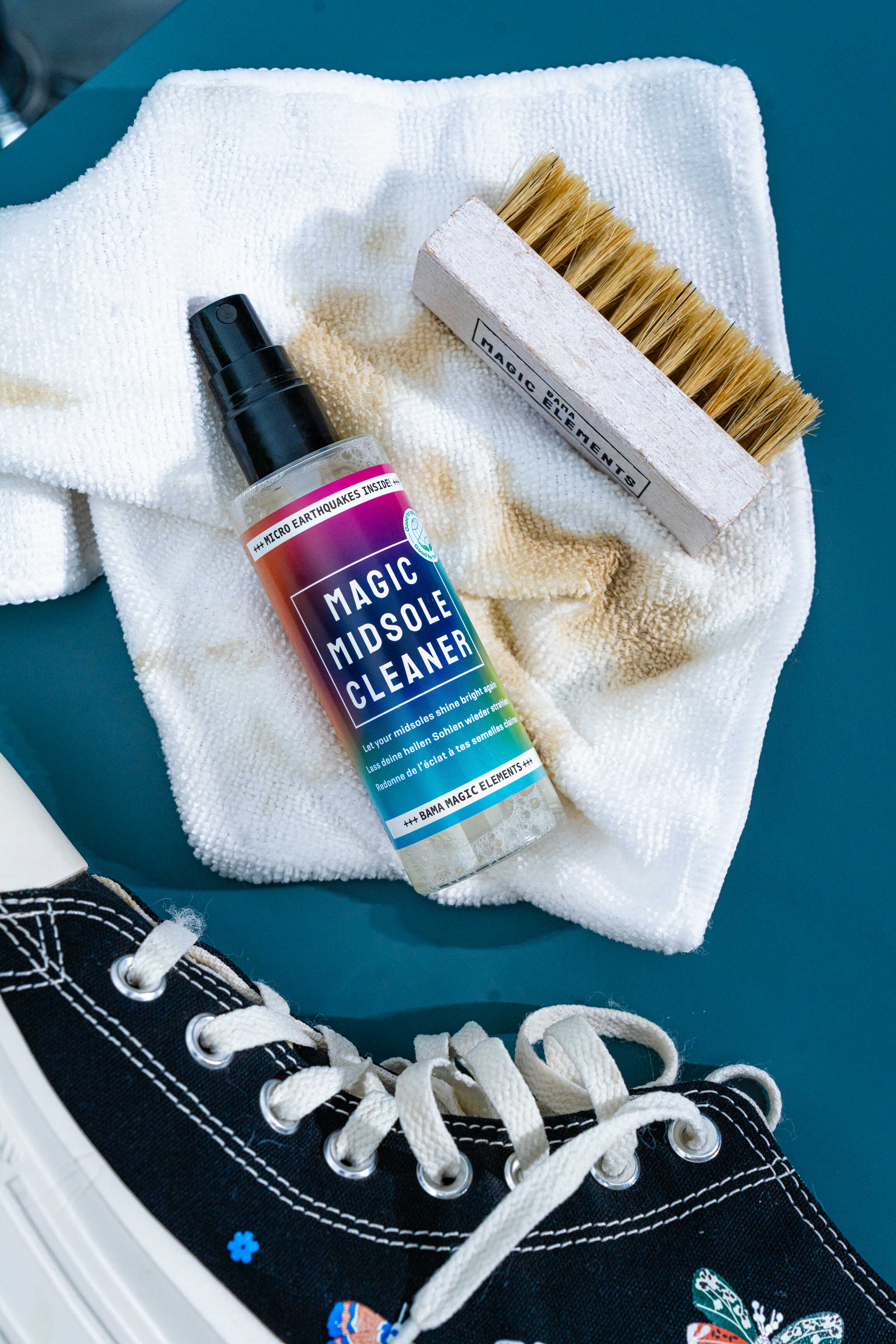 Limpiador de Zapatillas (suelas y entre suelas) - KIT Magic Cleaner 100 ml + Esponja