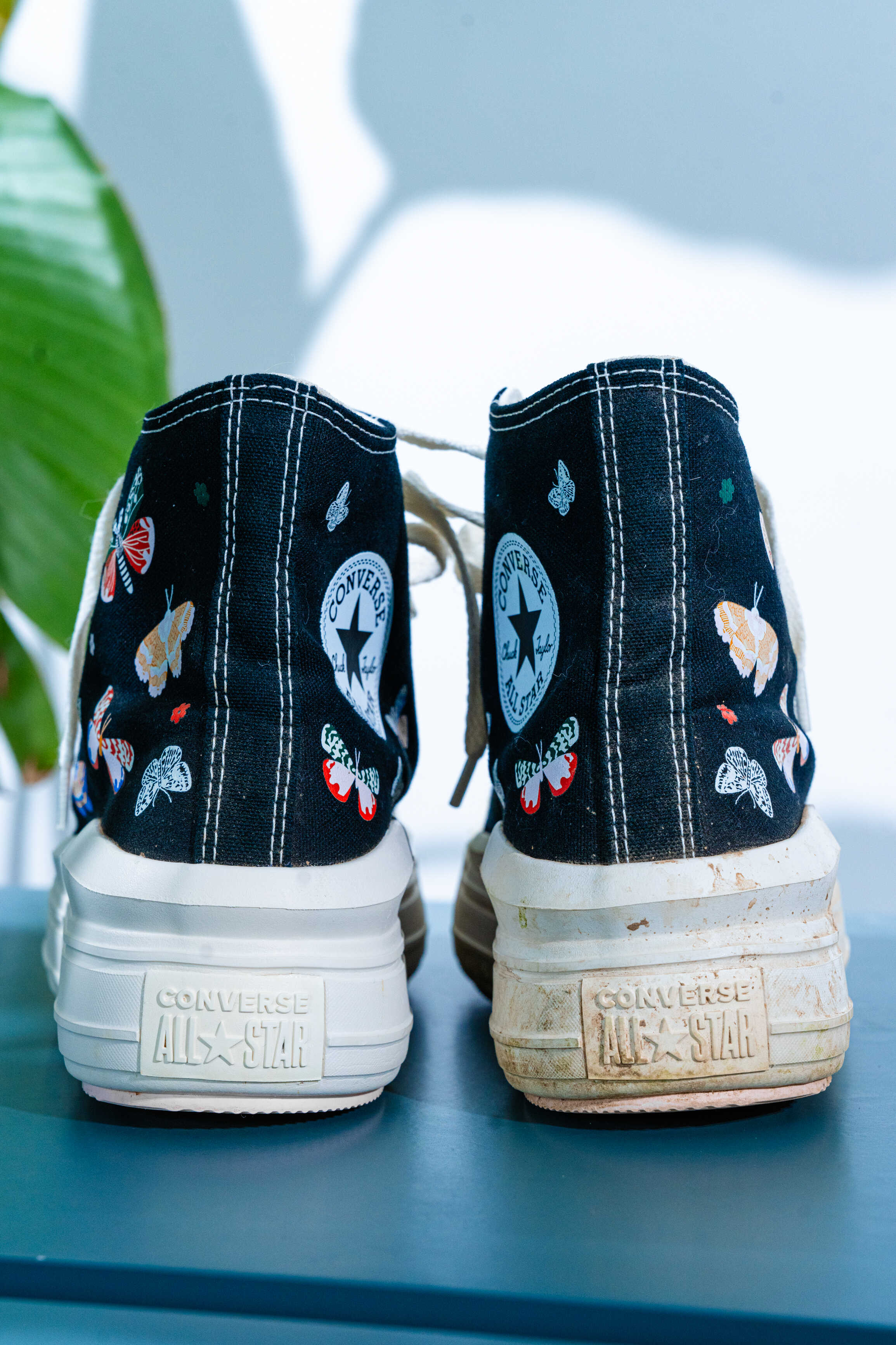 Limpiador de Zapatillas (suelas y entre suelas) - KIT Magic Cleaner 100 ml + Esponja