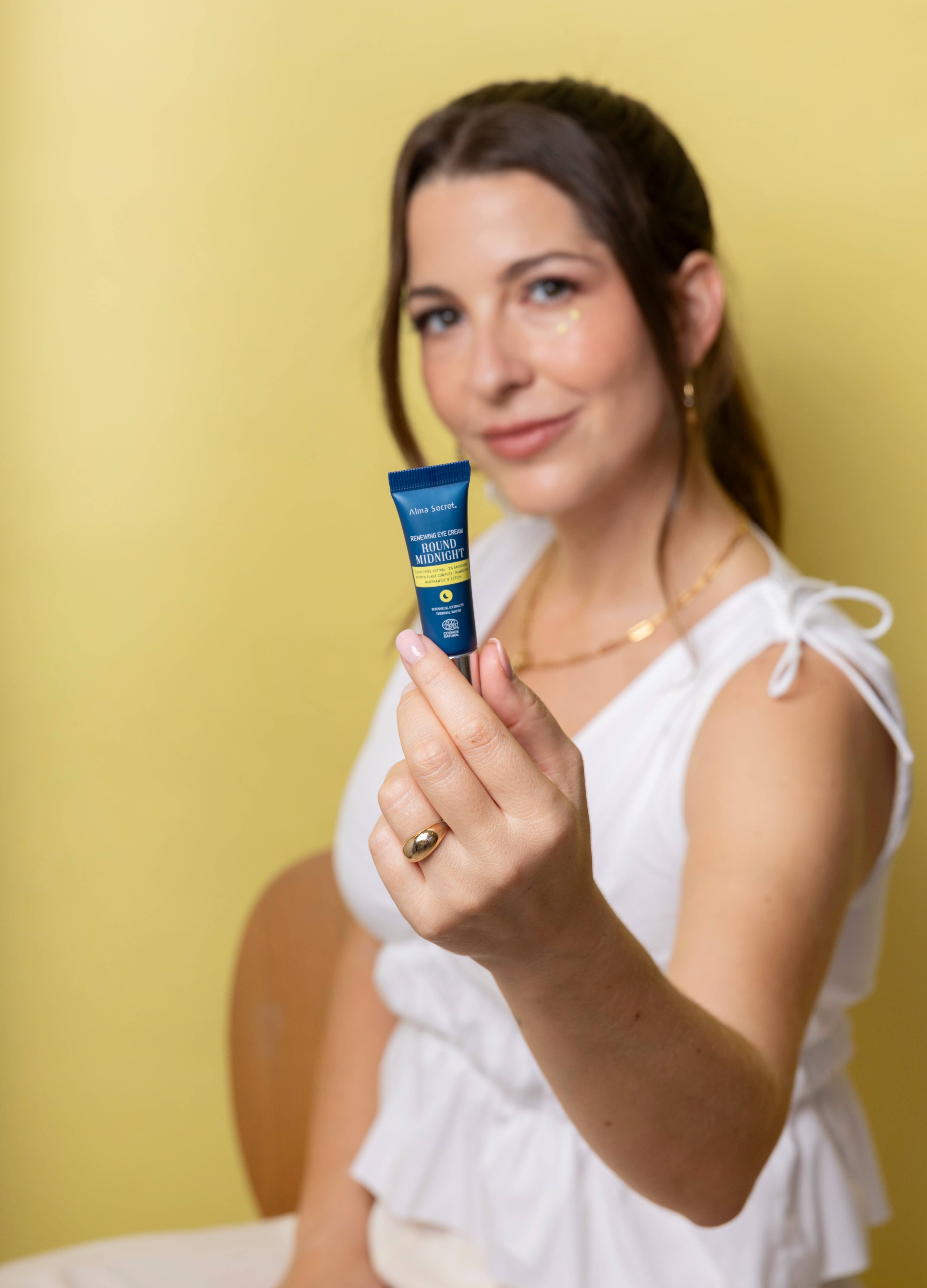 Contorno de Ojos con Retinal 0,05% y Bakuchiol | Antiarrugas | Alma Secret 10ml