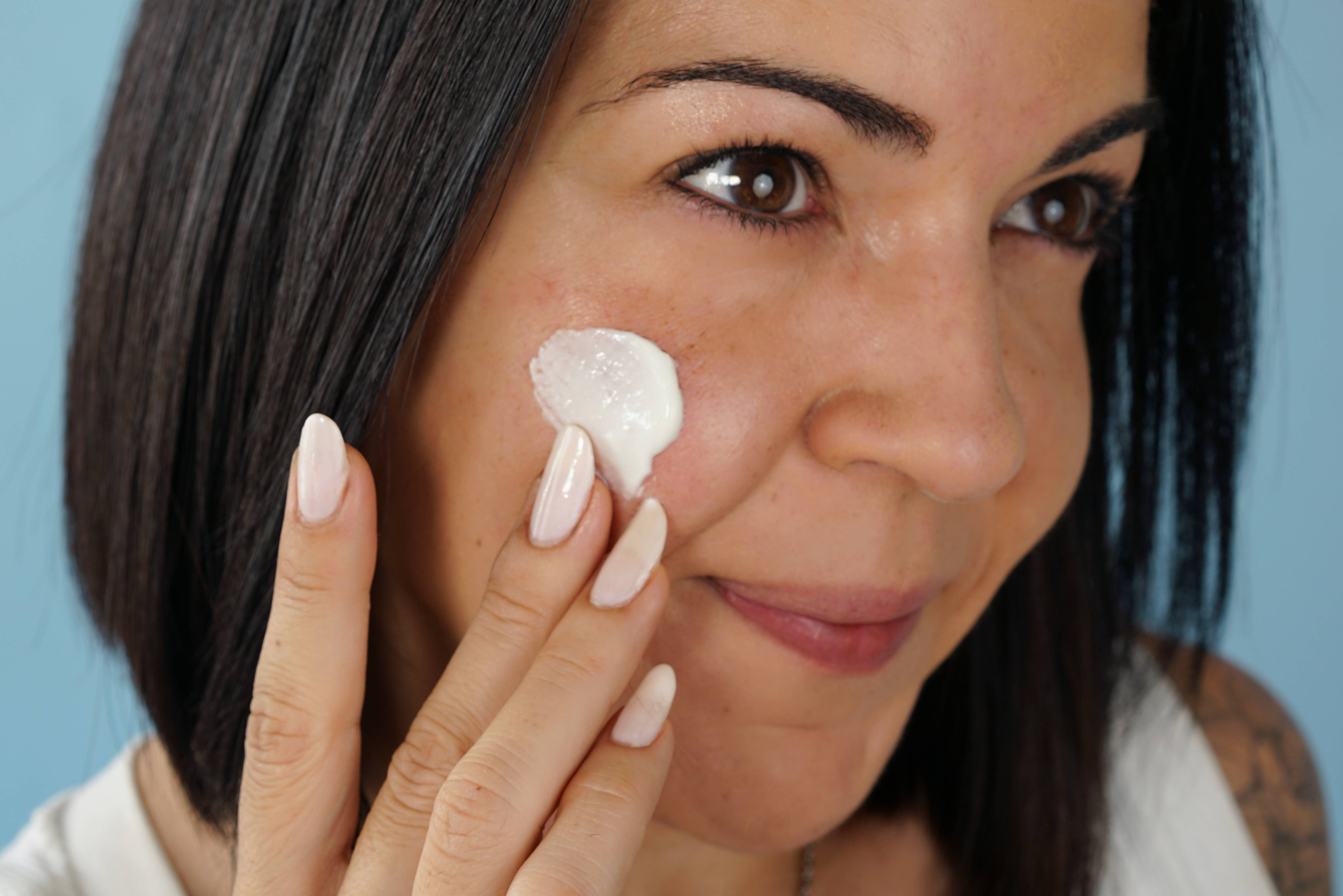 Crema Reafirmante con Exosomas 2% | Dewy Lift Light Piel Mixta | Alma Secret 50ml